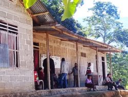 Kegiatan Pelatihan Molor, Nyaris 3 Jam Warga Tunggu Kades