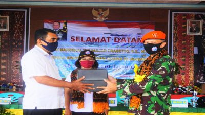 Pelangi Nusantara, TNI AU Bantu 5 Sekolah di Ende