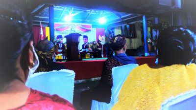 Warga Kelurahan Onekore Kota Ende mengikuti Sosialisasi Empat Pilar Kebangsaan oleh Anggota DPD RI, Angelius Wake Kako (19/11/20)