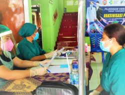 Melihat Vaksinasi Covid-19 Para Nakes di Puskesmas Kota dan Onekore