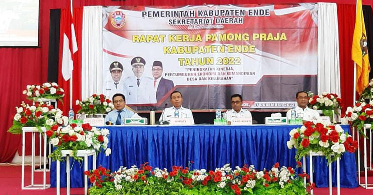 Bupati Ende Djafar Achmad memimpin Rapat Koordinasi (Rakor) Pamong Praja bertempat di Aula Graha Ristela, Kota Ende (7/12/22)