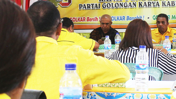 Bakal Calon Bupati Ende, Lori Gadi Djou bertemu pengurus DPD II Golkar Ende beserta bacaleg Golkar (4/5/23