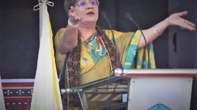 Profesor asal Delhi University, India, Seema Mehrar Parihar membawakan orasi ilmiah di Aula Universitas Flores, Kota Ende, bertema Empowering Healthy and Sustainable Spaces: Secret Mantras of Asia (3/6/23)