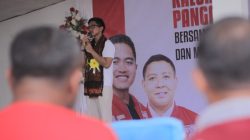 Ketum PSI Kaesang Pangarep memberikan sambutan dalam acara silahturahmi dengan relawan dan kaum milenial di Ende (28/12/23)
